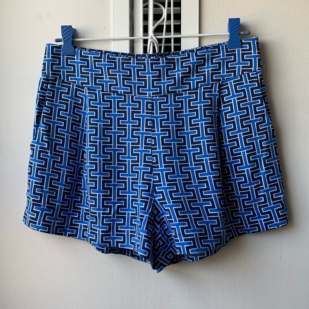 Southern Tide Blue Pattern Shorts